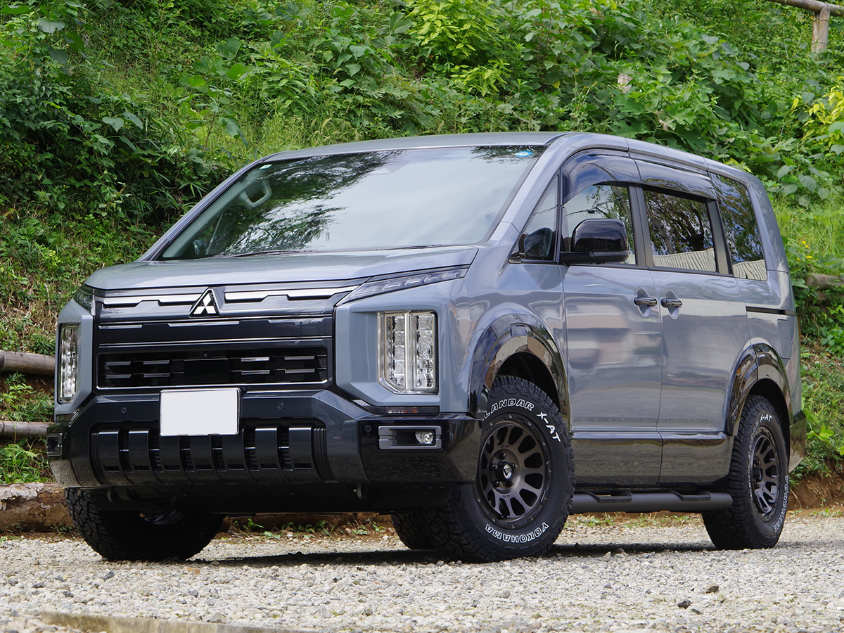 デリカD5　デルタフォースオーバルにジオランダーX-AT