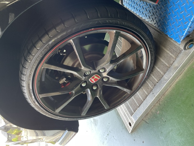ADVAN Sport V107