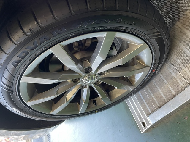 ADVAN Sport V107