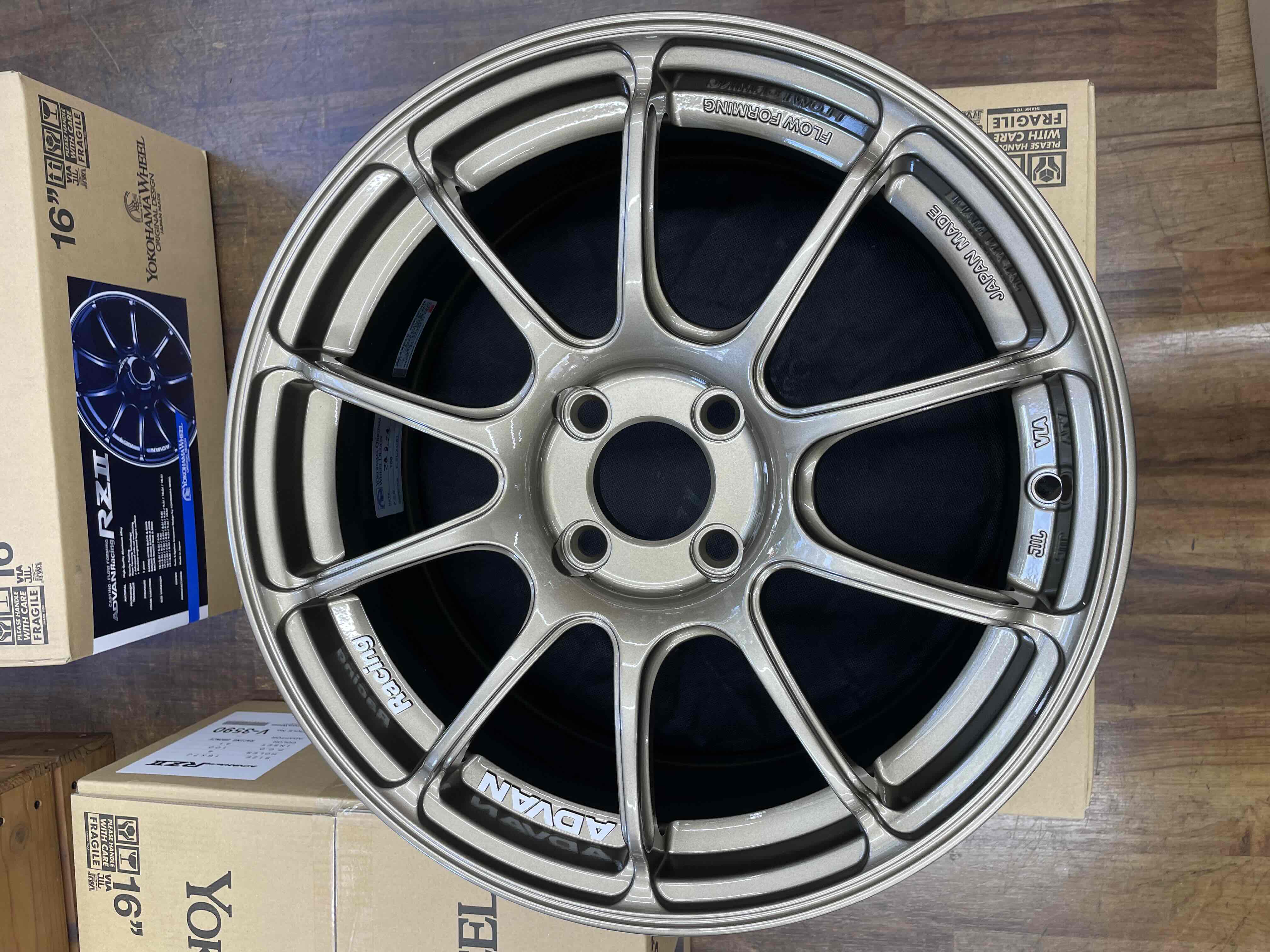 ADVAN Racing RZⅡ